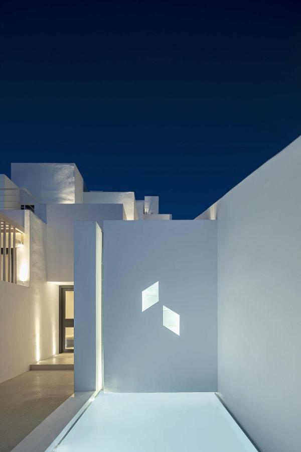 Cubic Mykonos Seafront Design Suites 奥诺斯 外观 照片