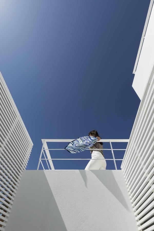 Cubic Mykonos Seafront Design Suites 奥诺斯 外观 照片