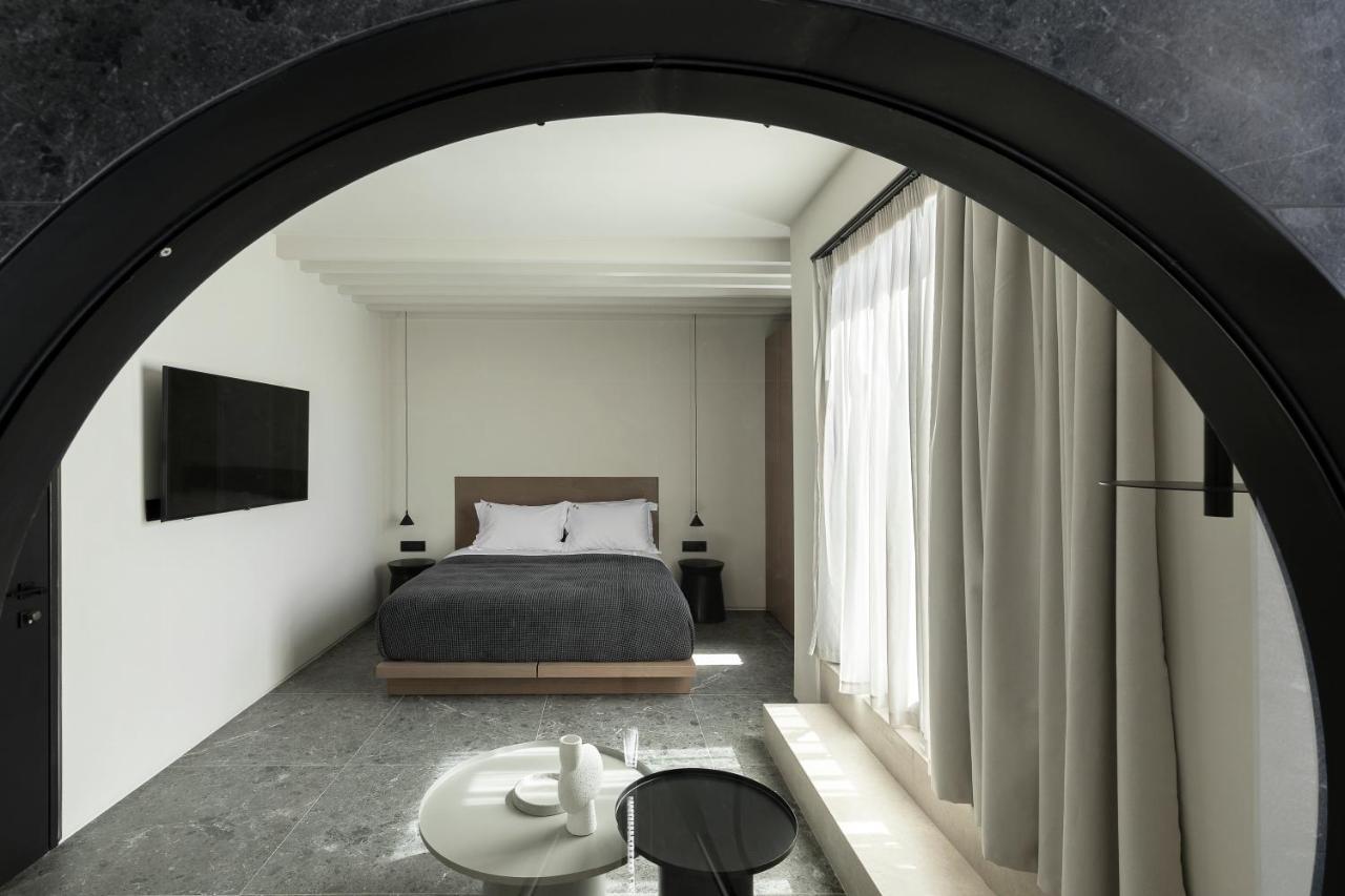 Cubic Mykonos Seafront Design Suites 奥诺斯 外观 照片