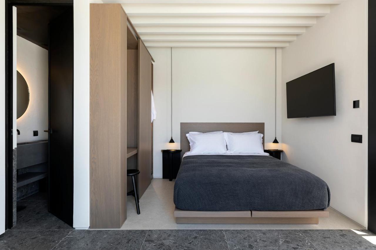 Cubic Mykonos Seafront Design Suites 奥诺斯 外观 照片